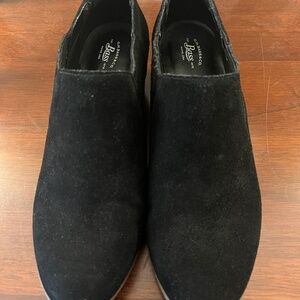 Women's Size 9 G.H. Bass & Co. Ankle Boots in Black Suede